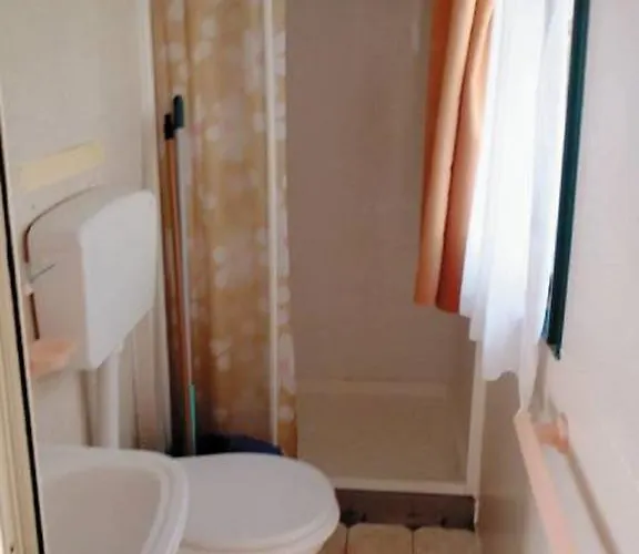 Victoria Bella Austria